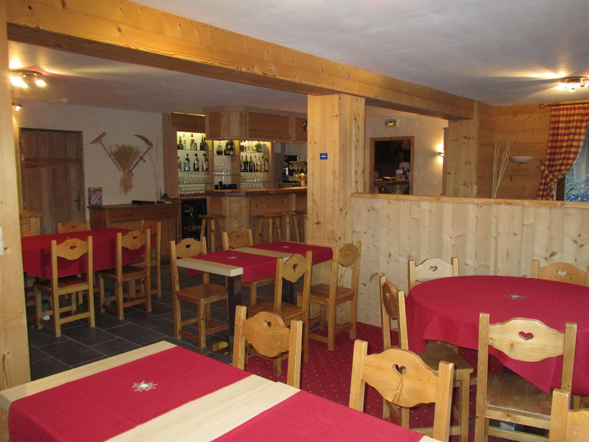 Hotel Alpen Roc Morzine Exterior foto