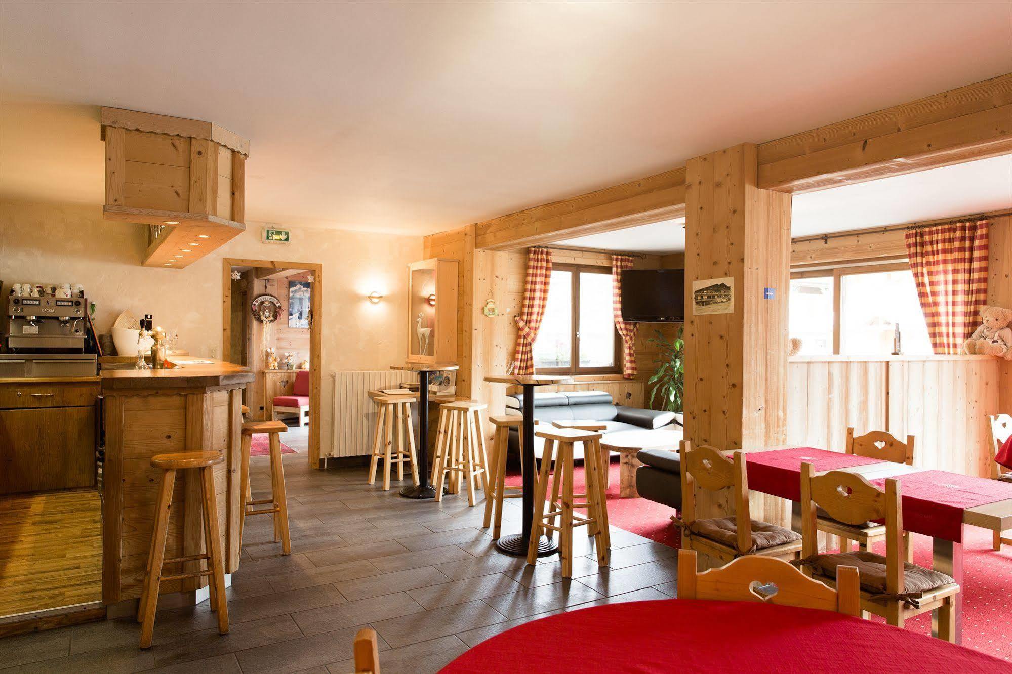 Hotel Alpen Roc Morzine Exterior foto