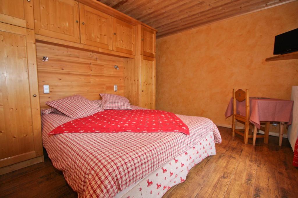 Hotel Alpen Roc Morzine Habitación foto